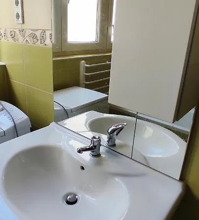 Szechenyi Apartman דירה