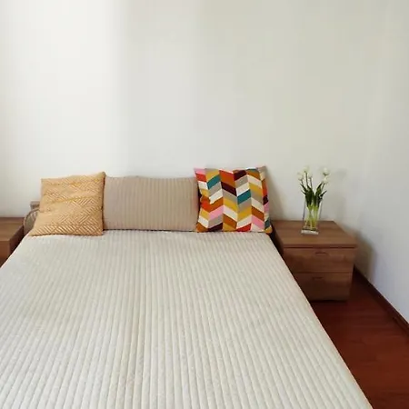 Szechenyi Apartman שיופוק